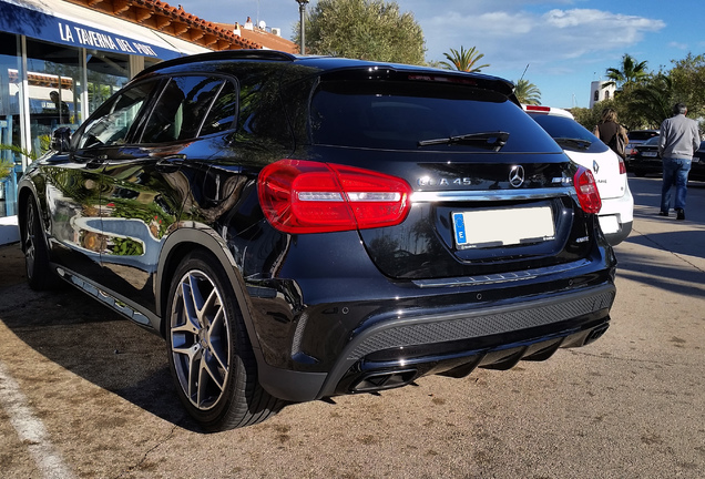 Mercedes-Benz GLA 45 AMG X156