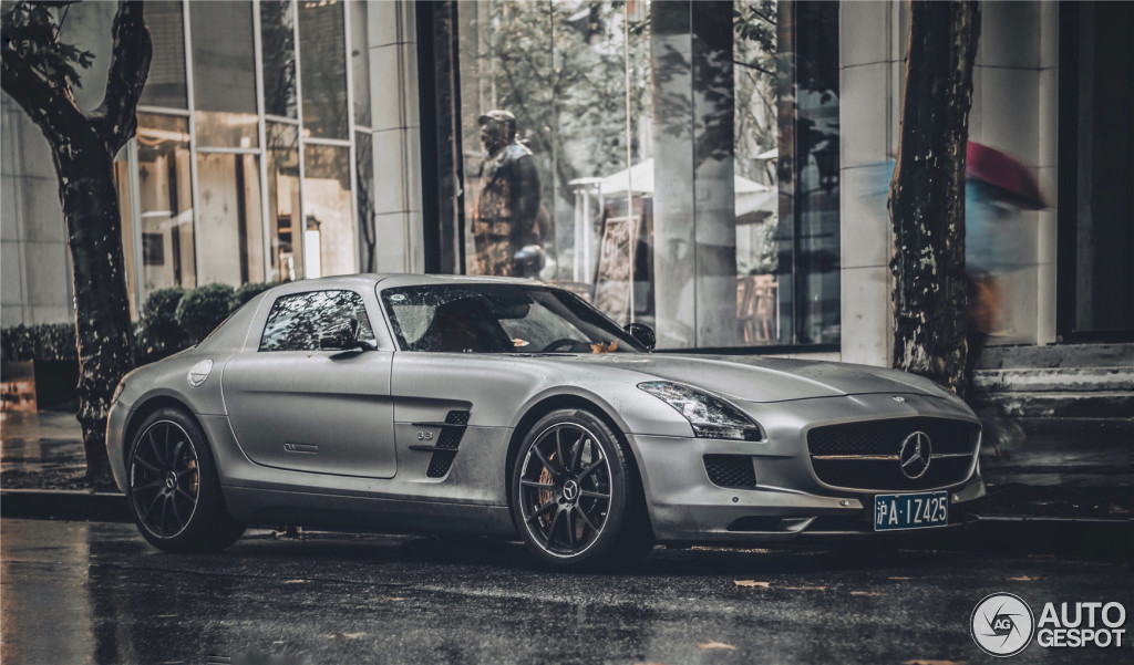 Mercedes-Benz SLS AMG 45th Anniversary China Limited Edition