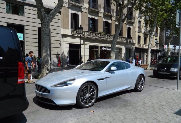 Aston Martin Virage 2011