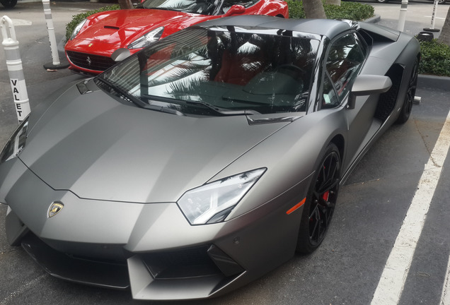 Lamborghini Aventador LP700-4 Roadster