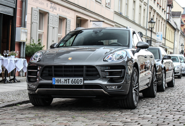 Porsche 95B Macan Turbo