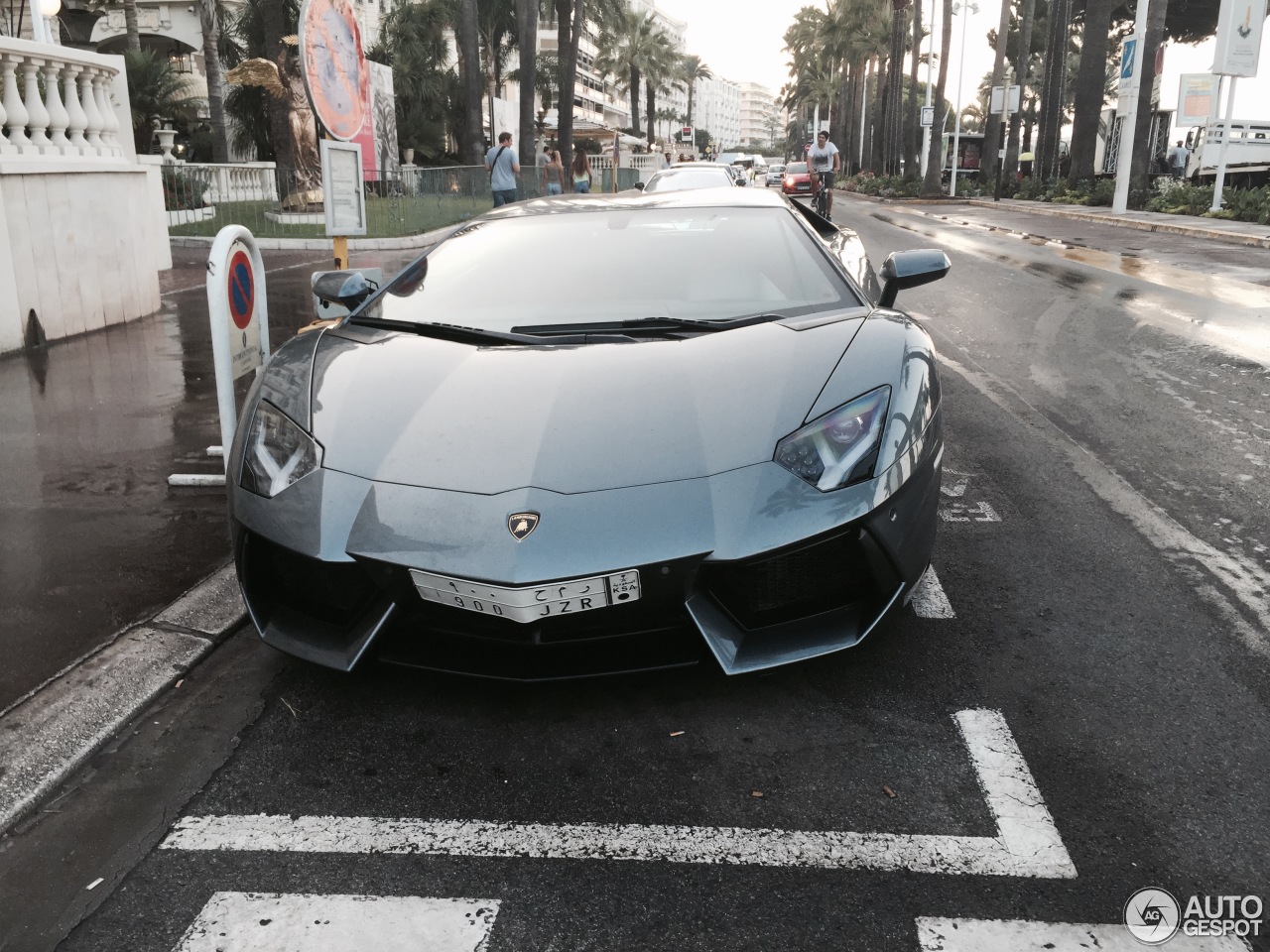 Lamborghini Aventador LP700-4