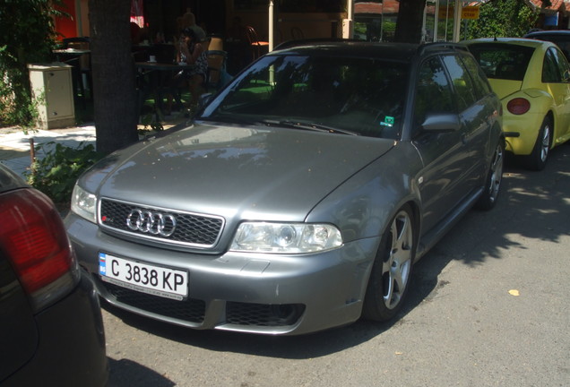 Audi RS4 Avant B5