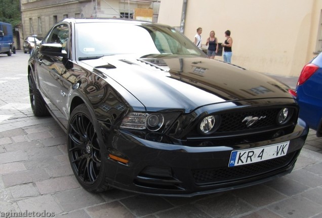 Ford Mustang GT 2013