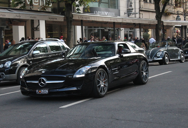 Mercedes-Benz SLS AMG