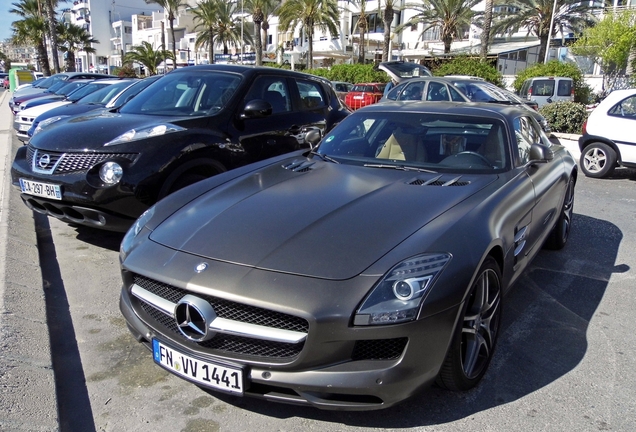 Mercedes-Benz SLS AMG