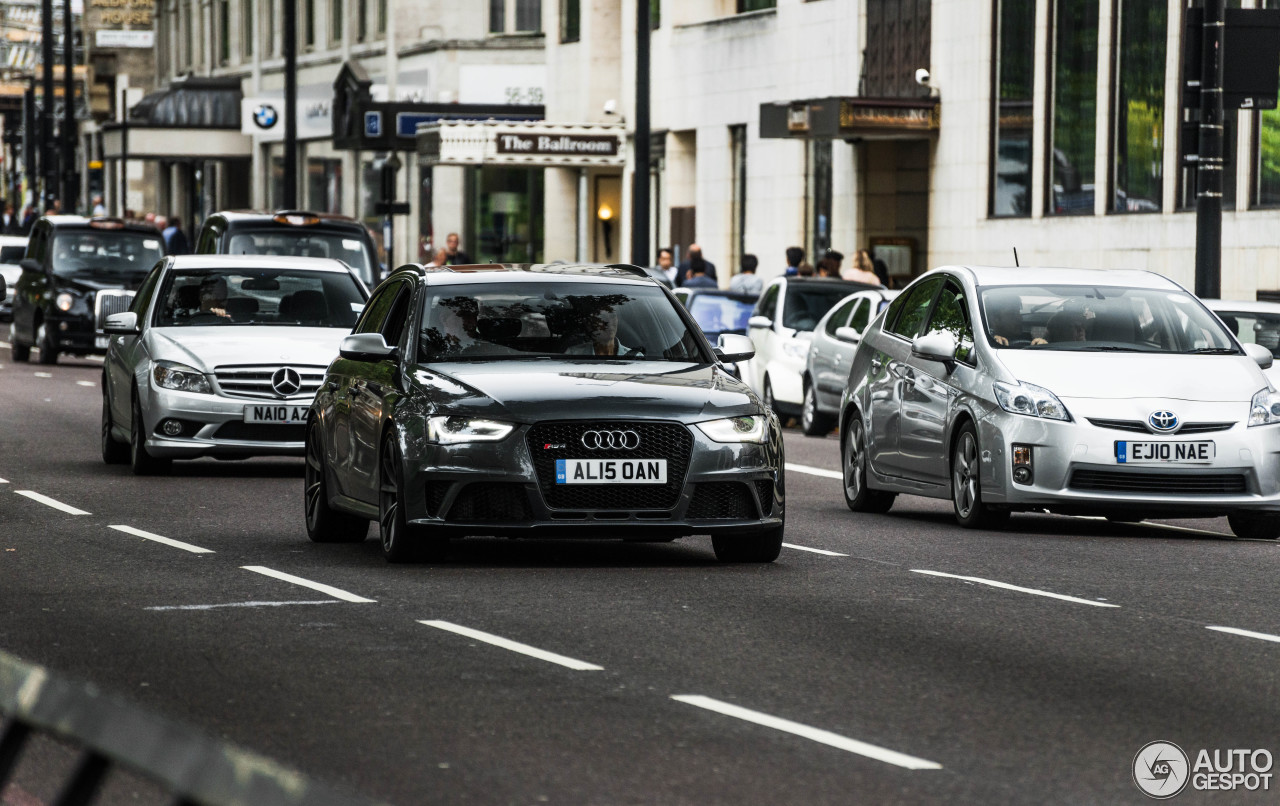 Audi RS4 Avant B8