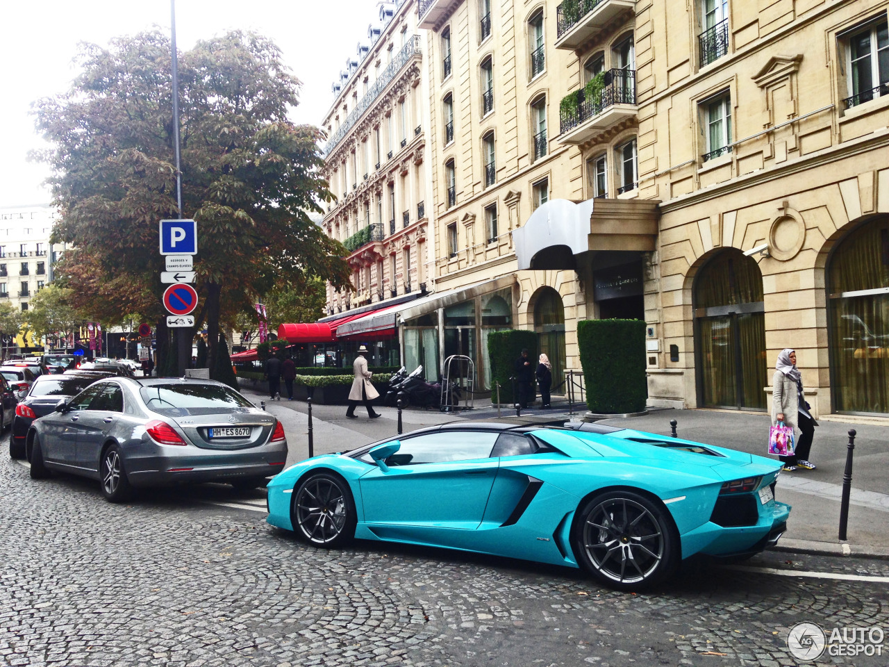 Lamborghini Aventador LP700-4 Roadster