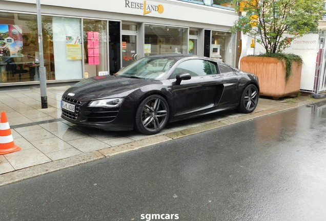 Audi R8 V10