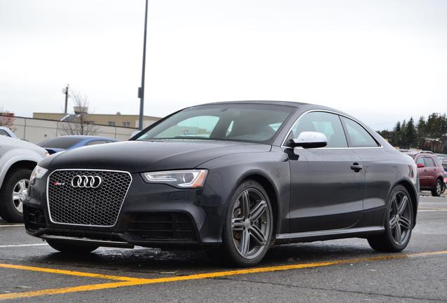 Audi RS5 B8 2012