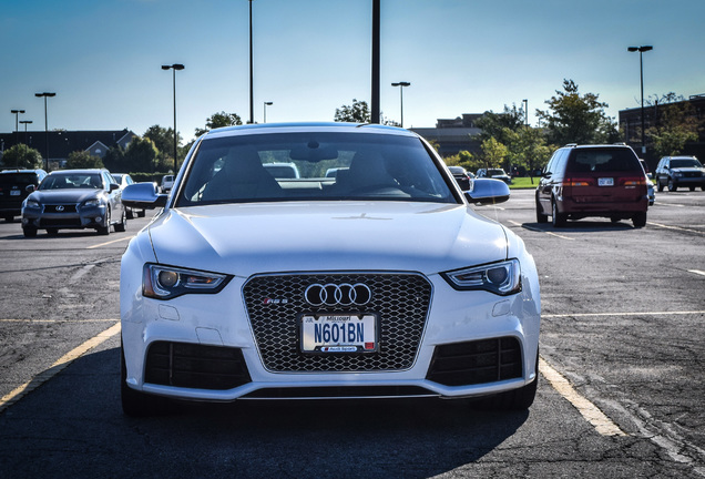 Audi RS5 B8 2012