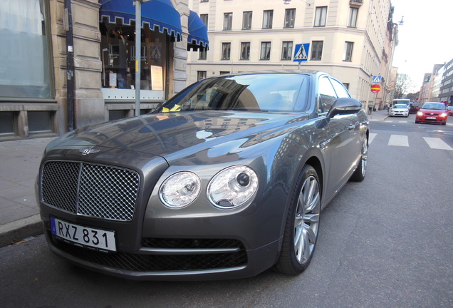 Bentley Flying Spur V8