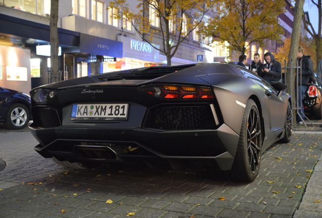 Lamborghini Aventador LP700-4