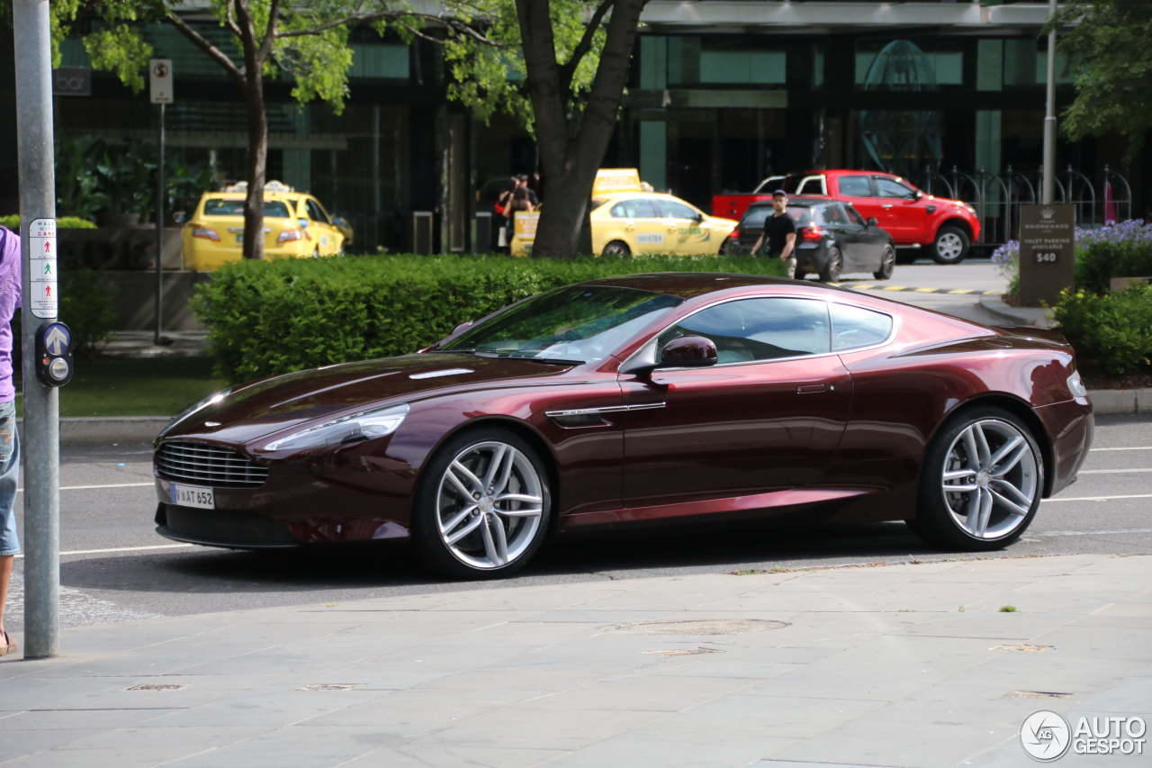 Aston Martin DB9 2013