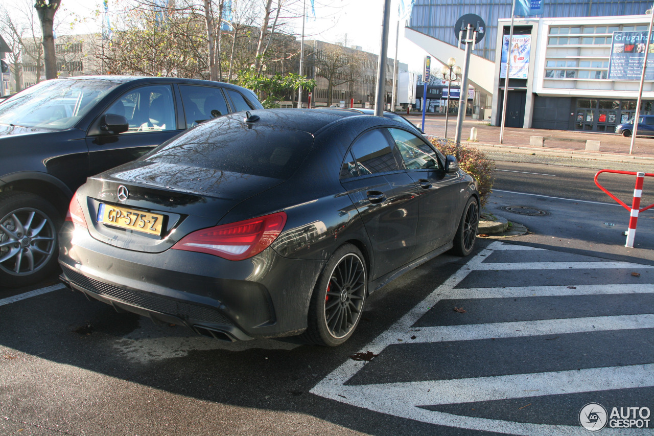 Mercedes-Benz CLA 45 AMG C117