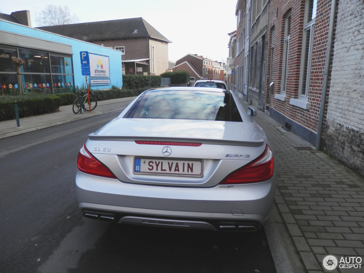 Mercedes-Benz SL 63 AMG R231