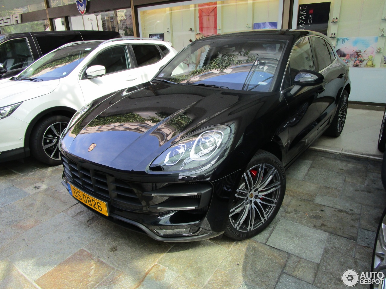 Porsche 95B Macan Turbo