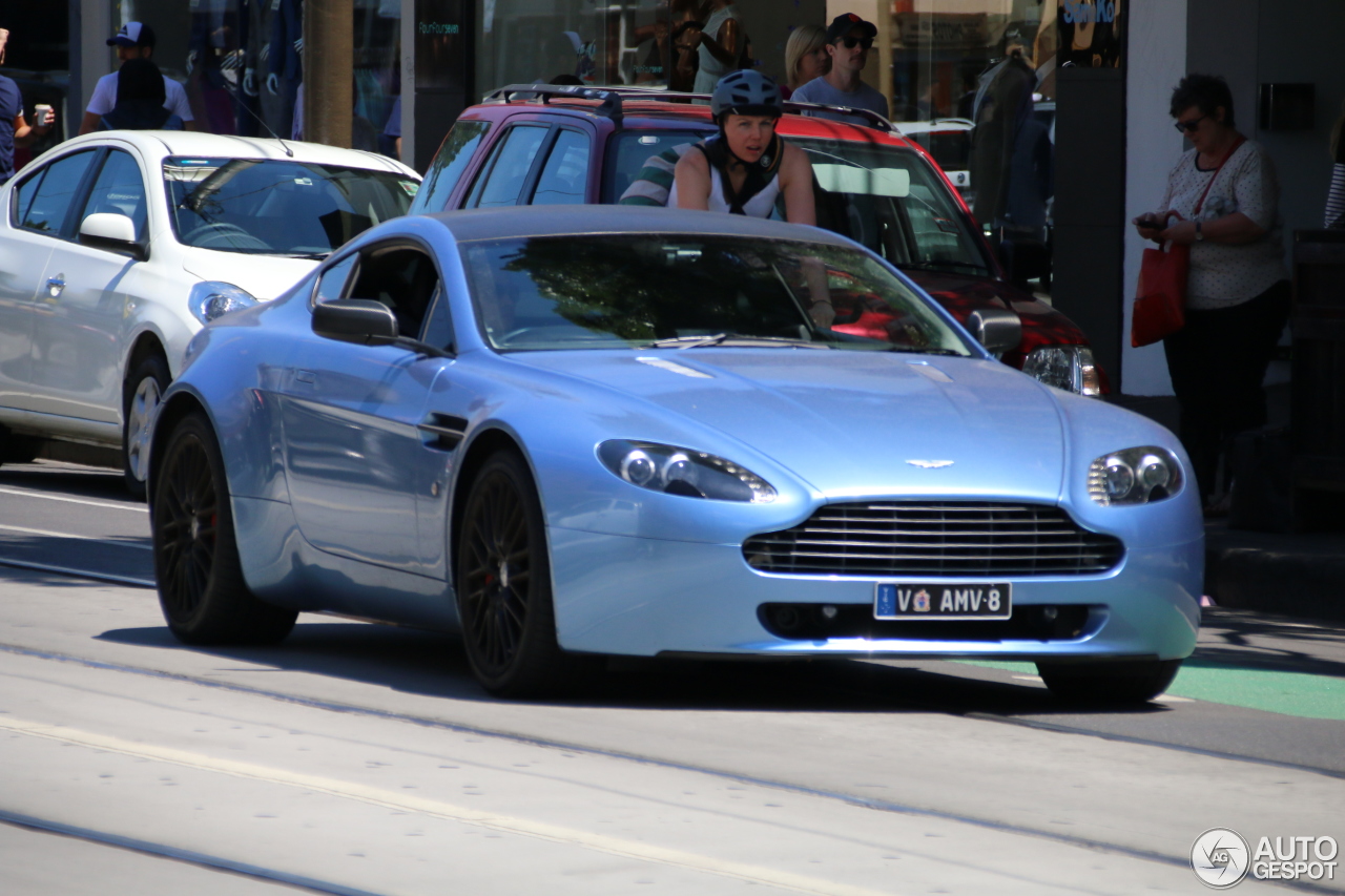 Aston Martin V8 Vantage