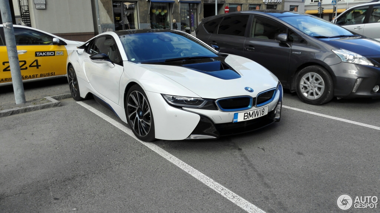 BMW i8