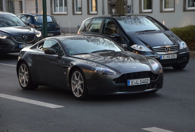 Aston Martin V8 Vantage