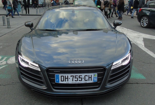 Audi R8 V10 Plus 2013