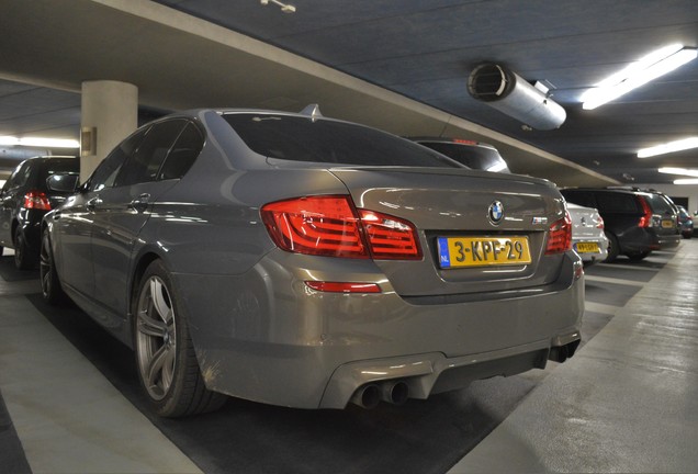 BMW M5 F10 2011