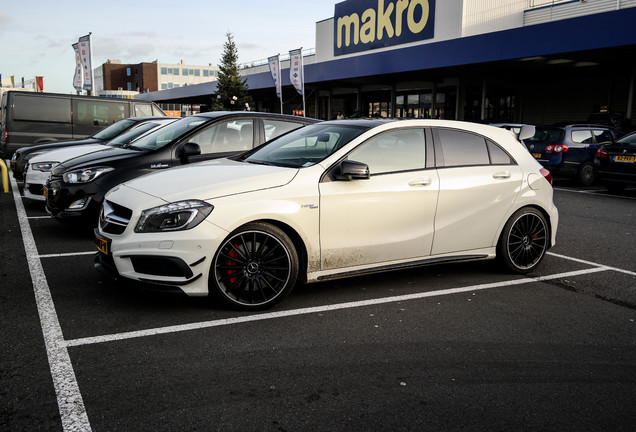 Mercedes-Benz A 45 AMG