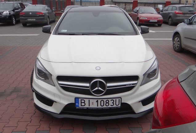 Mercedes-Benz CLA 45 AMG Shooting Brake