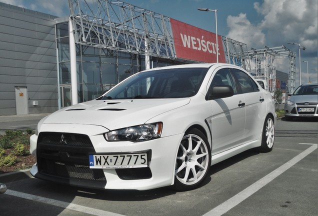 Mitsubishi Lancer Evolution X