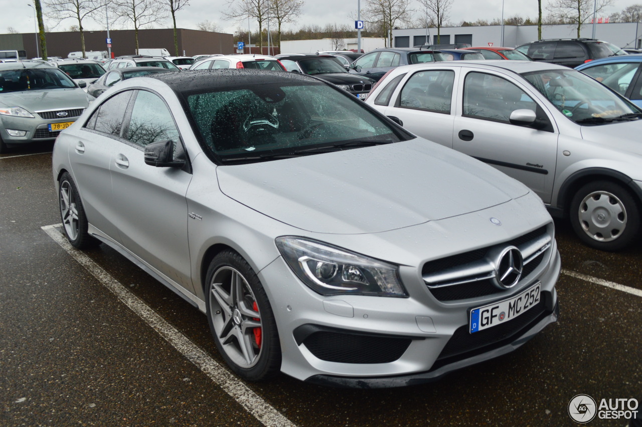 Mercedes-Benz CLA 45 AMG C117