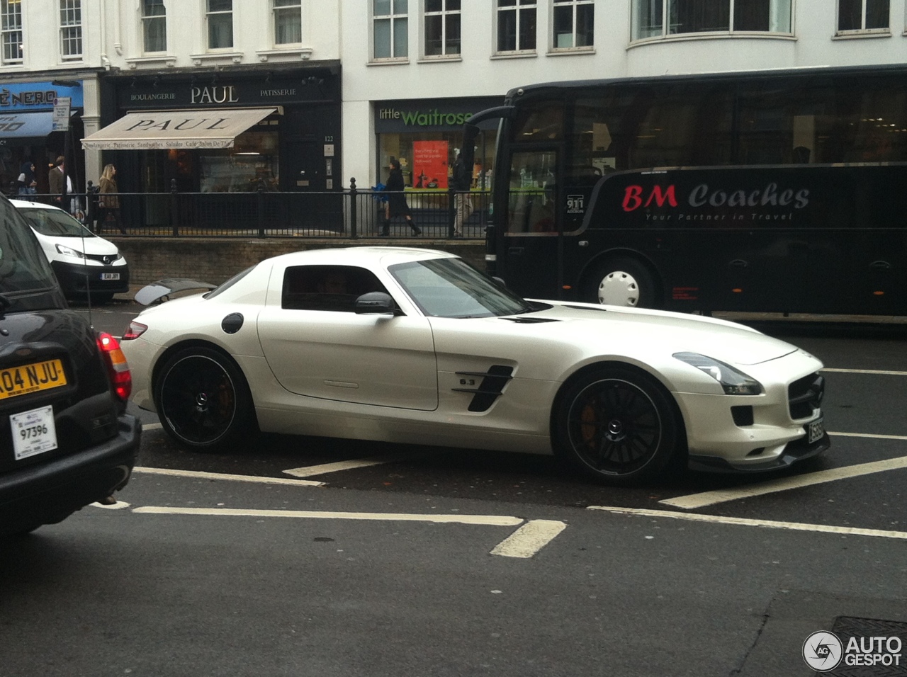 Mercedes-Benz SLS AMG