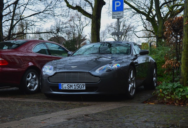 Aston Martin V8 Vantage