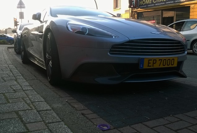 Aston Martin Vanquish 2013