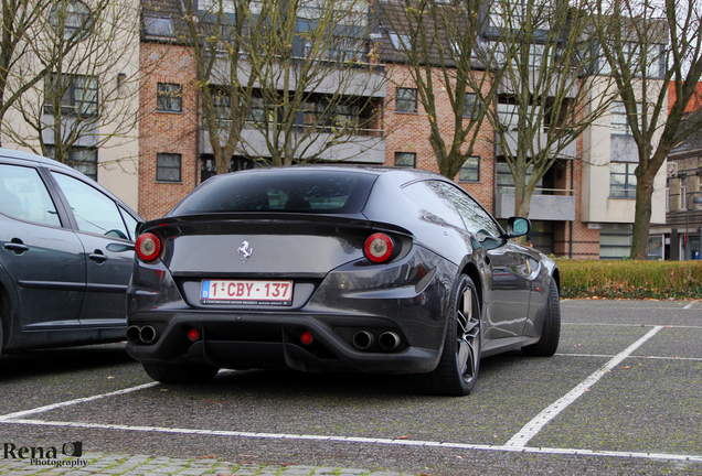 Ferrari FF