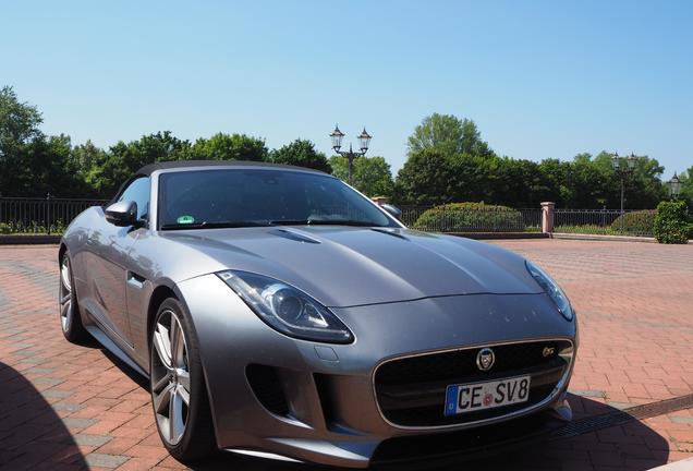 Jaguar F-TYPE S V8 Convertible