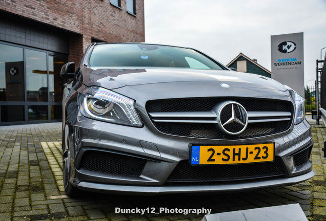 Mercedes-Benz A 45 AMG