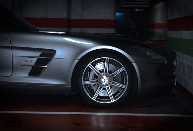 Mercedes-Benz SLS AMG