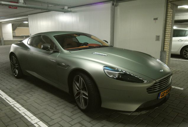 Aston Martin DB9 2013