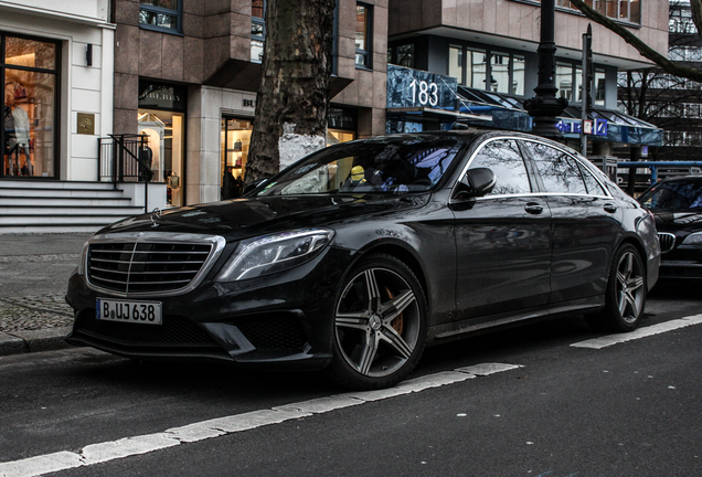 Mercedes-Benz S 63 AMG V222