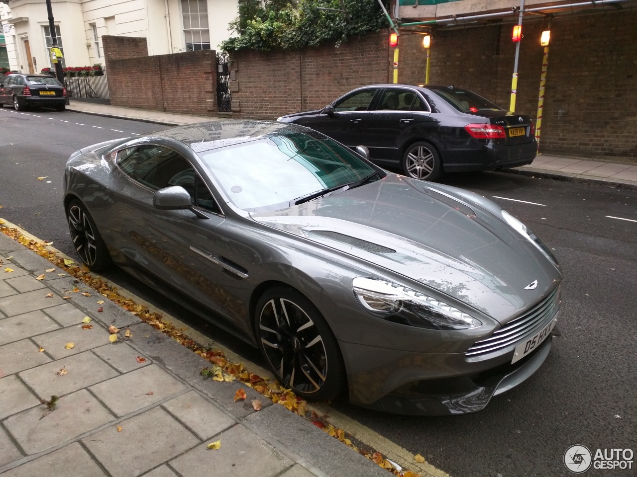 Aston Martin Vanquish 2013