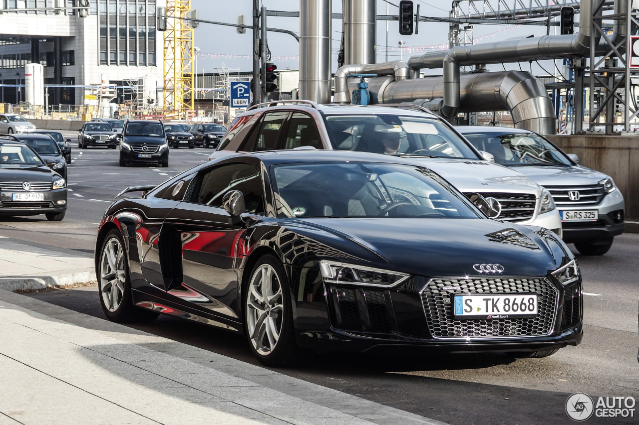 Audi R8 V10 Plus 2015