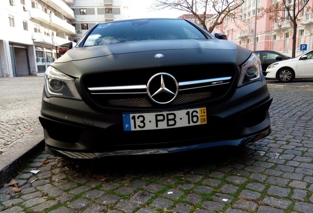 Mercedes-Benz CLA 45 AMG C117