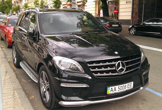 Mercedes-Benz ML 63 AMG W166