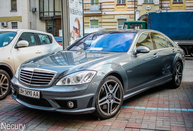 Mercedes-Benz S 63 AMG W221