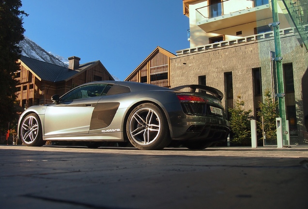 Audi R8 V10 Plus 2015