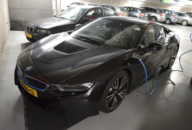 BMW i8