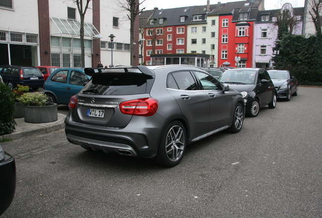 Mercedes-Benz GLA 45 AMG X156