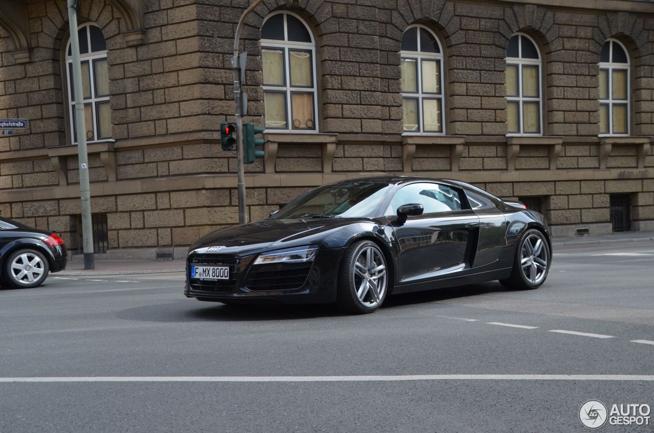 Audi R8 2013