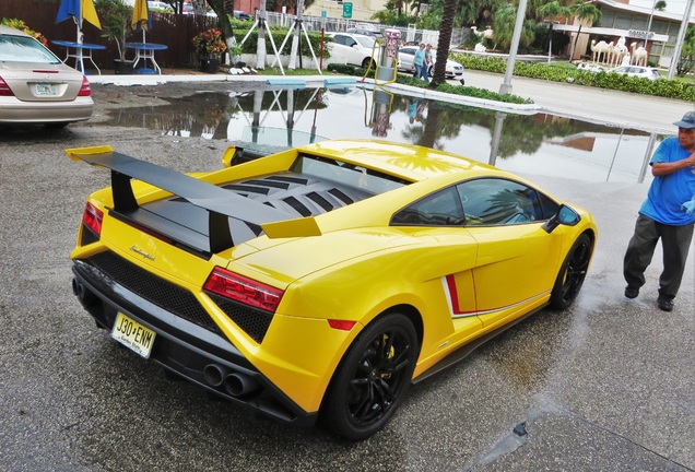 Lamborghini Gallardo LP570-4 Squadra Corse