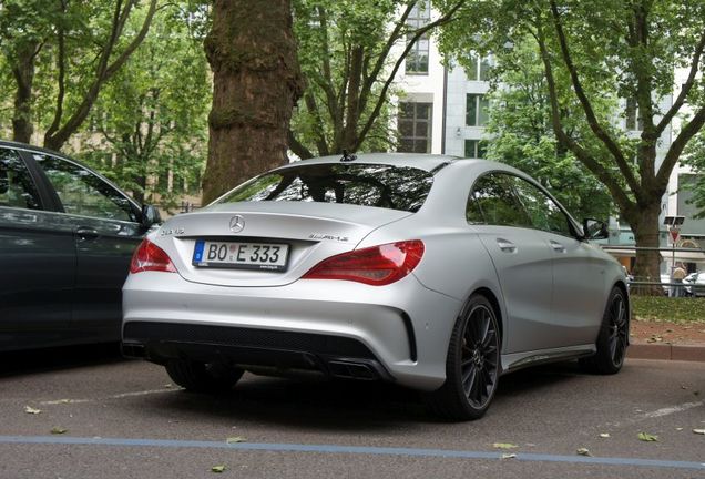 Mercedes-Benz CLA 45 AMG C117